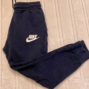 Boys Nike Large Jogger in Blue
